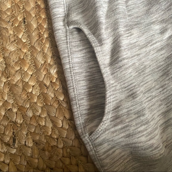 Women’s light grey Roots pullover hoodie - Picture 3 of 5